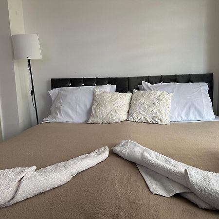 Sheri'S Home Away London Luaran gambar
