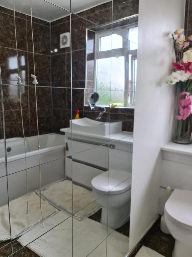 Sheri'S Home Away London Luaran gambar
