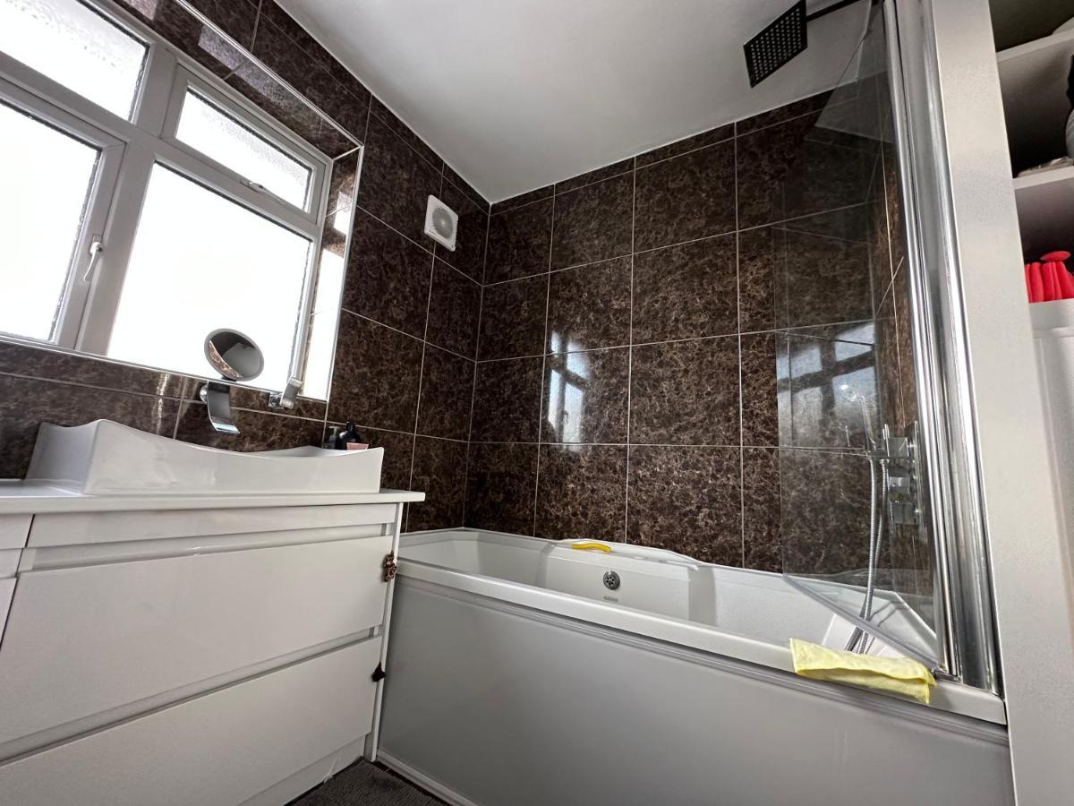 Sheri'S Home Away London Luaran gambar