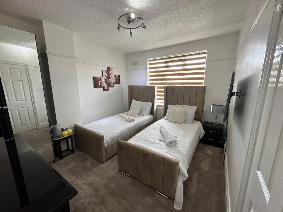 Sheri'S Home Away London Luaran gambar